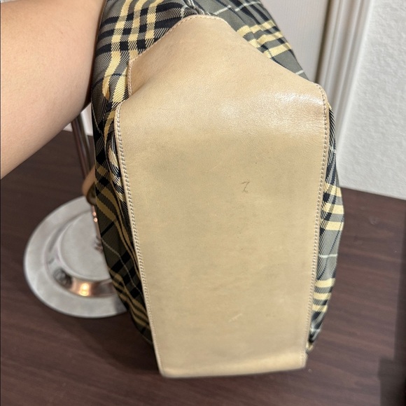 Burberry London- Blue Label - Picture 5 of 8